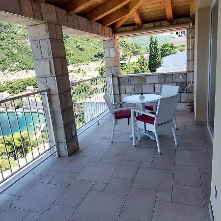 Sobra Adriatic - Apartment With Jacuzzi מראה חיצוני תמונה