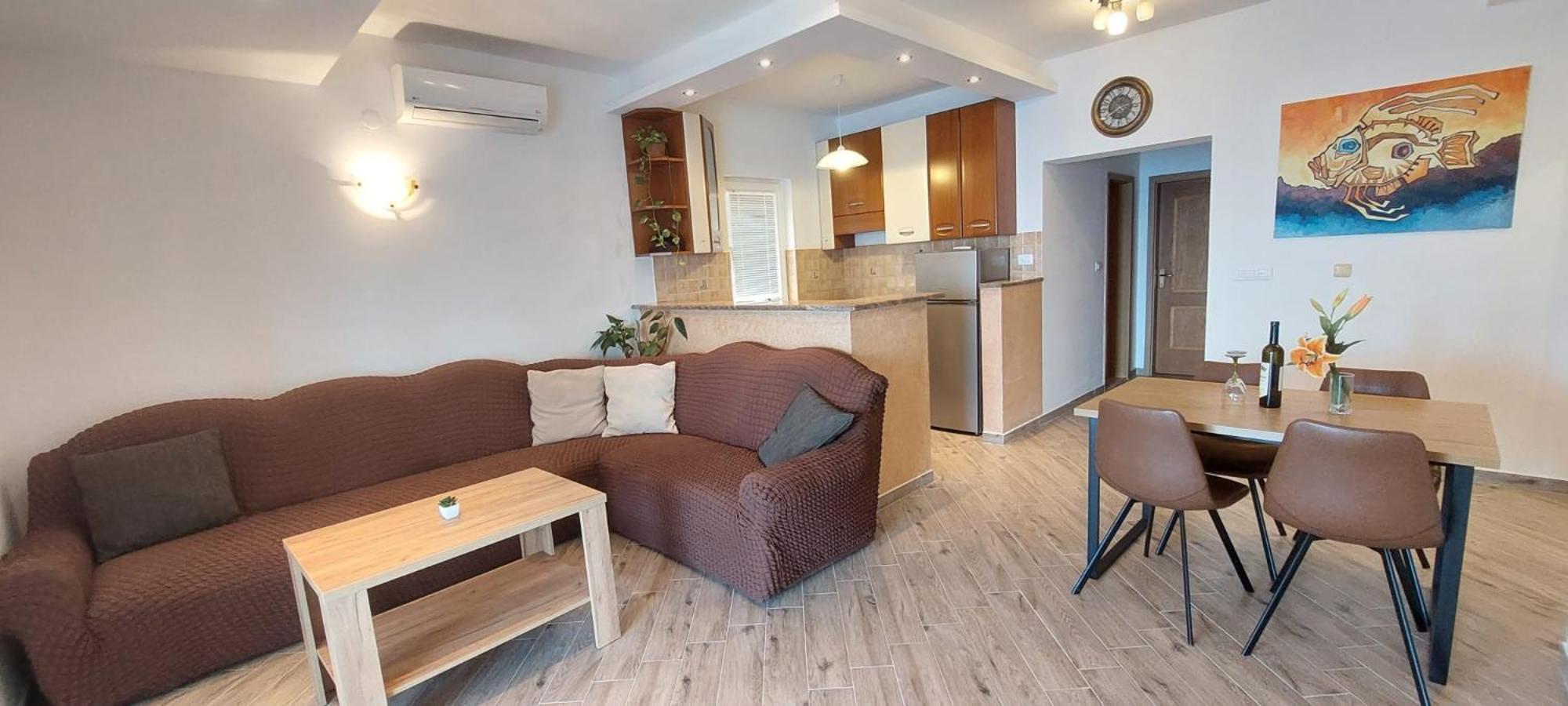 Sobra Adriatic - Apartment With Jacuzzi מראה חיצוני תמונה