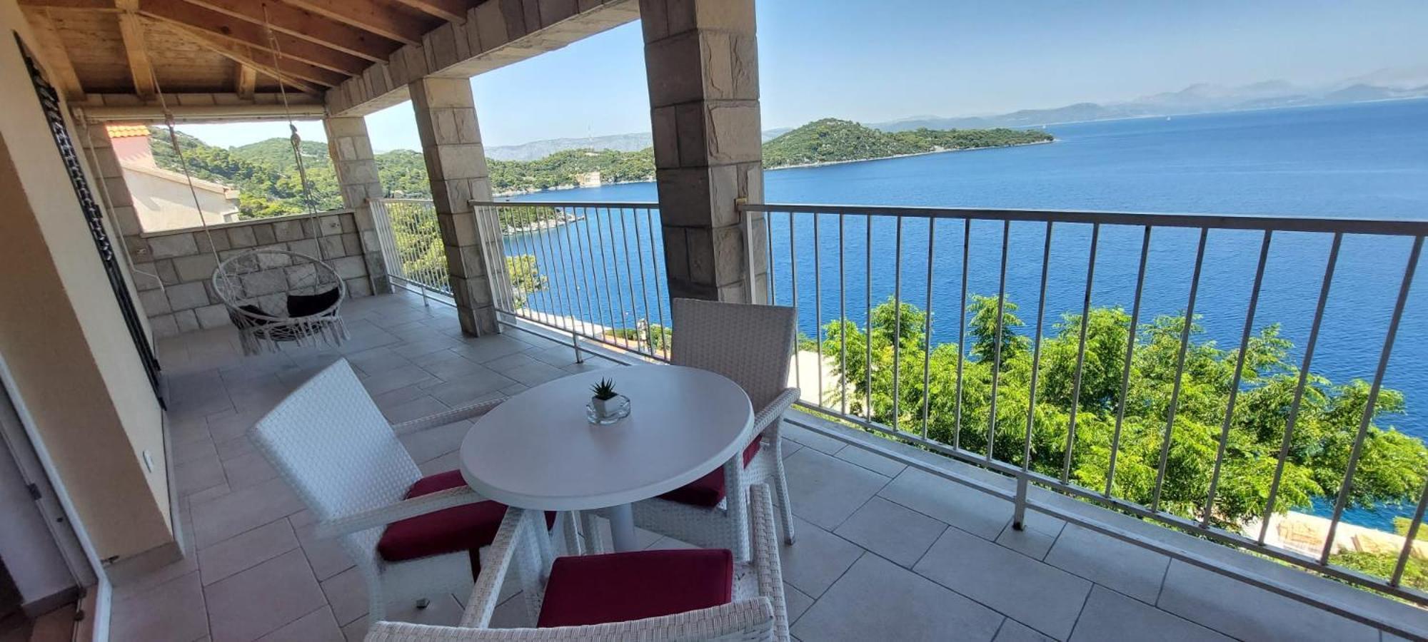 Sobra Adriatic - Apartment With Jacuzzi מראה חיצוני תמונה