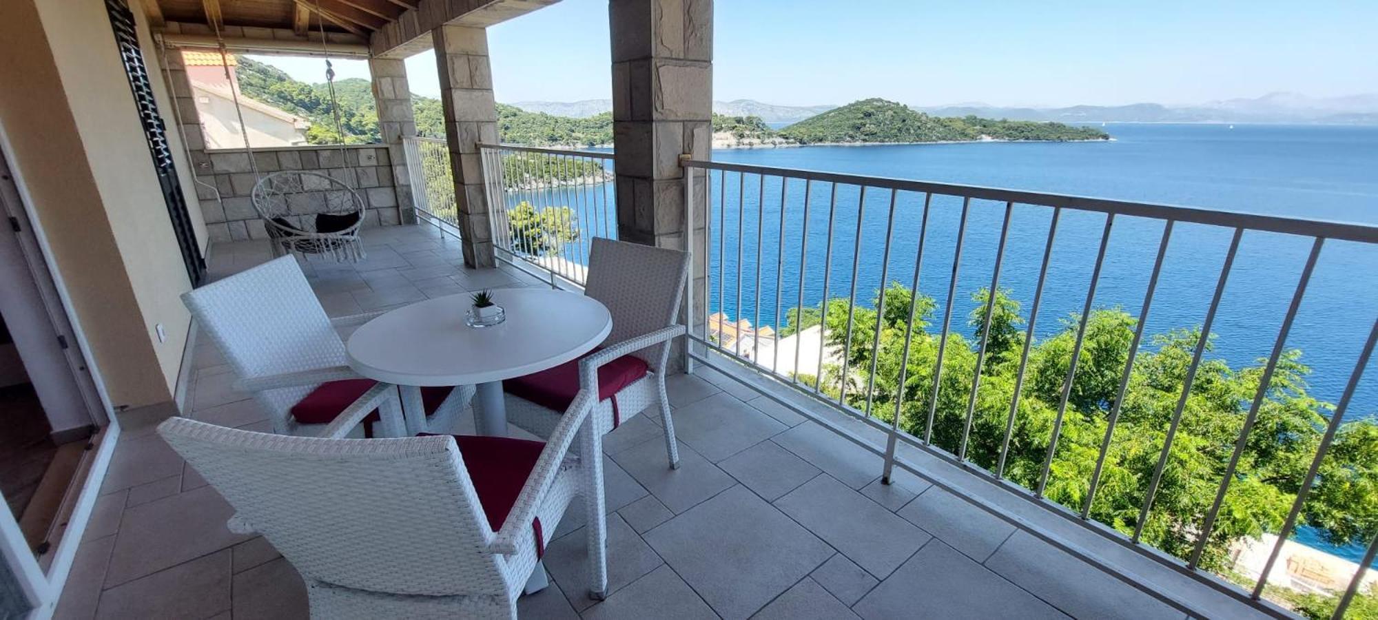 Sobra Adriatic - Apartment With Jacuzzi מראה חיצוני תמונה