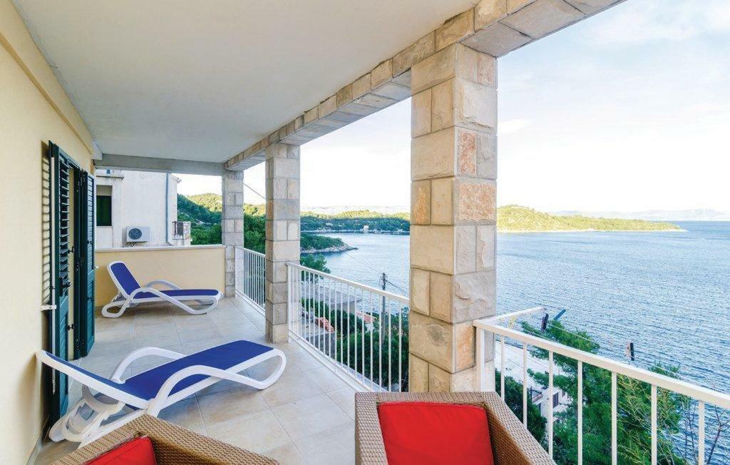 Sobra Adriatic - Apartment With Jacuzzi מראה חיצוני תמונה