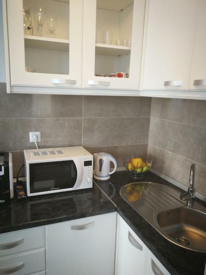 Sobra Adriatic - Apartment With Jacuzzi מראה חיצוני תמונה
